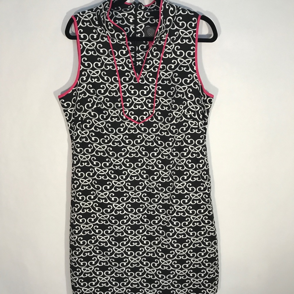 Vince Camuto black and white pattern shift dress